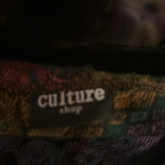 Paisley wool like poncho - Picture 2 of 4